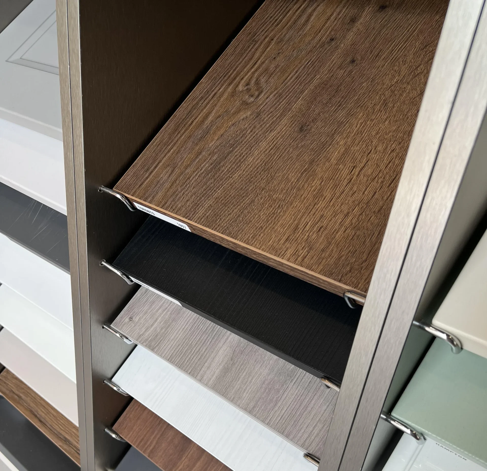 échantillons de matériaux pour cuisine sur mesure